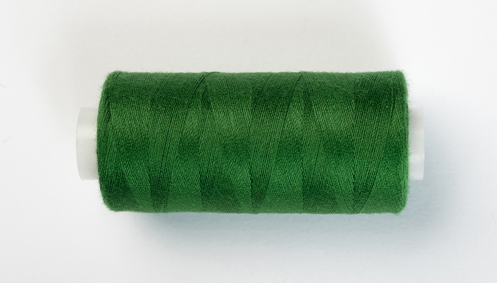 1x 1000 Yards Polyester Nähgarn, Farbe 628